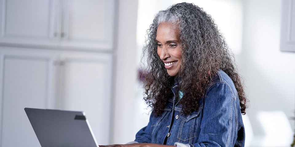 woman on laptop